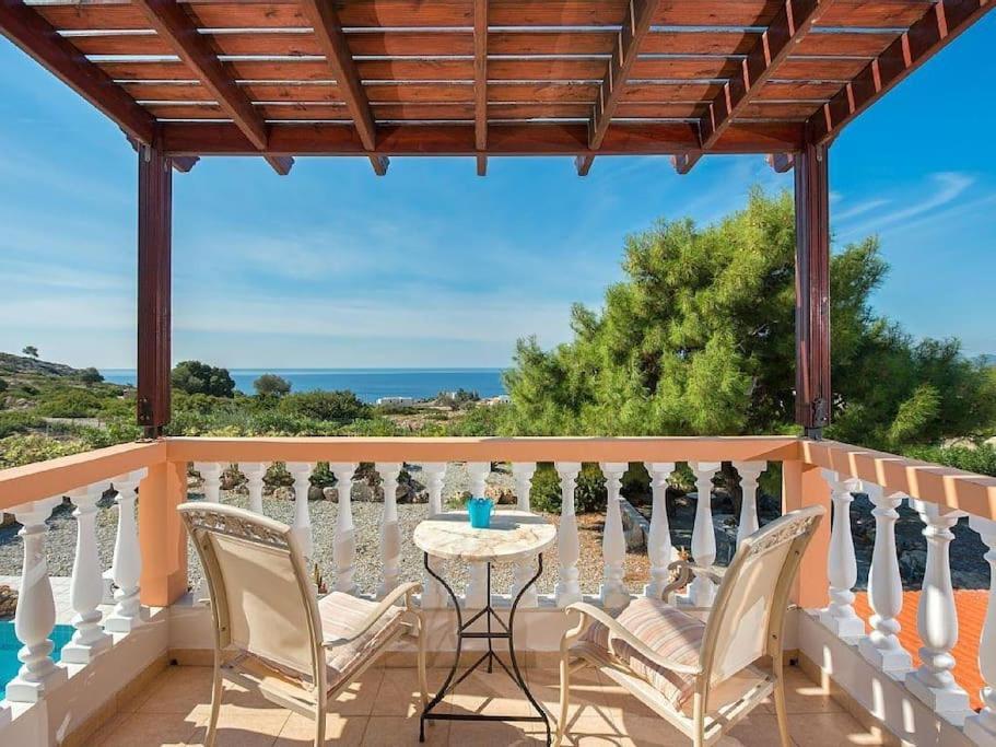 Villa Pefki Exterior photo