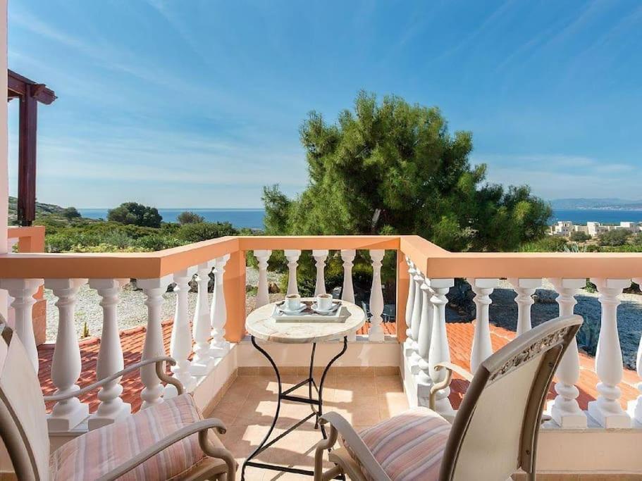 Villa Pefki Exterior photo