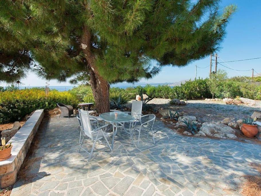 Villa Pefki Exterior photo